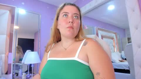 Snapshot of millers_rousse chatting on May 20, 2:56 pm millers_rousse online show from May 20, 2:56 pm