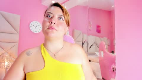 Snapshot of millers_rousse chatting on July 2, 3:34 am millers_rousse online show from July 2, 3:34 am