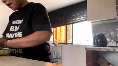 Snapshot of milley_rose chatting on October 24, 1:51 pm Im girl my name is Johana online show from October 24, 1:51 pm