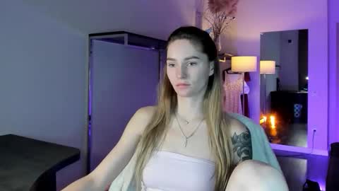 Mila online show from December 4, 7:17 am