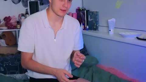 Snapshot of milliedoll chatting on November 14, 2:27 pm Millie online show from November 14, 2:27 pm