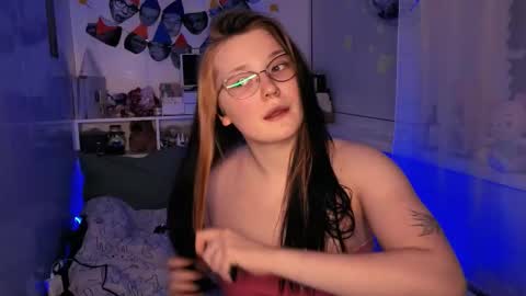 Snapshot of milliedoll chatting on November 22, 2:05 pm Millie online show from November 22, 2:05 pm