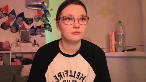 Millie online show from January 9, 1:08 am