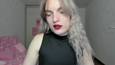 mili-kira online show from April 29, 8:48 pm