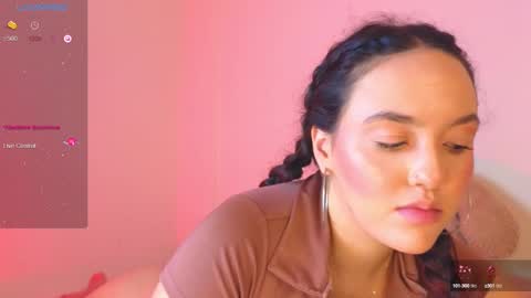 Snapshot of milly_01 chatting on February 10, 8:31 am Milly online show from February 10, 8:31 am