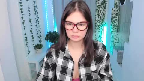 Welcome My name is Tina online show from March 17, 3:59 pm