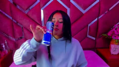 Snapshot of milly_print chatting on November 23, 2:44 am Milly Print online show from November 23, 2:44 am