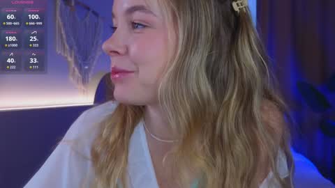 Milly    online show from October 14, 6:58 am