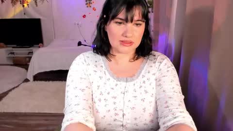 milmilla online show from October 18, 1:56 pm
