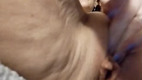 miloanj online show from October 18, 11:16 pm