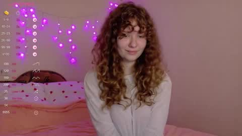 milounee online show from February 12, 6:08 am