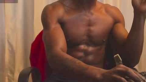 Snapshot of miltonn_jakee chatting on February 9, 10:21 pm Miltonn online show from February 9, 10:21 pm
