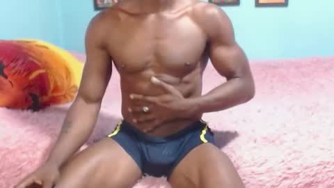 Miltonn online show from December 3, 6:06 pm