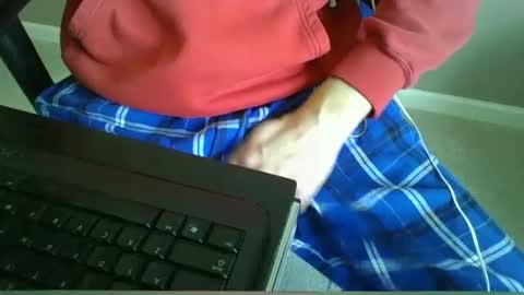 Snapshot of milwaukeebadger24 chatting on December 13, 6:49 pm milwaukeebadger24 online show from December 13, 6:49 pm