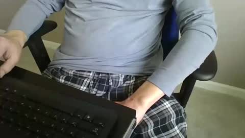 Snapshot of milwaukeebadger24 chatting on December 20, 7:50 pm milwaukeebadger24 online show from December 20, 7:50 pm