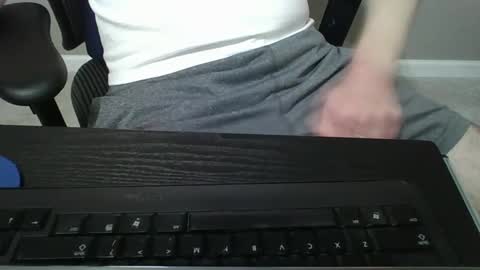 Snapshot of milwaukeebadger24 chatting on February 11, 12:06 am milwaukeebadger24 online show from February 11, 12:06 am