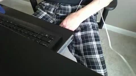 Snapshot of milwaukeebadger24 chatting on February 14, 10:04 pm milwaukeebadger24 online show from February 14, 10:04 pm