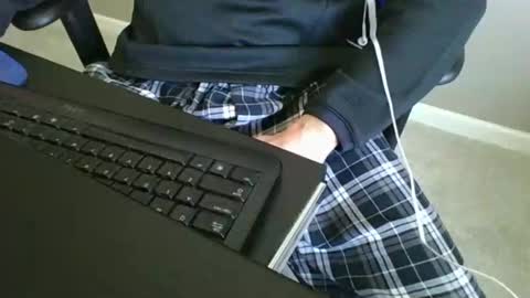 Snapshot of milwaukeebadger24 chatting on February 21, 7:54 pm milwaukeebadger24 online show from February 21, 7:54 pm