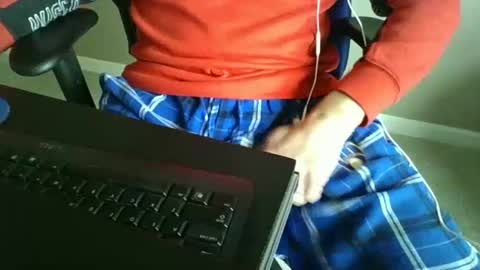 Snapshot of milwaukeebadger24 chatting on February 28, 3:59 pm milwaukeebadger24 online show from February 28, 3:59 pm