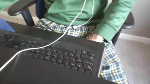 Snapshot of milwaukeebadger24 chatting on December 17, 3:18 pm milwaukeebadger24 online show from December 17, 3:18 pm