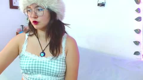 mily_baker online show from June 23, 6:50 pm