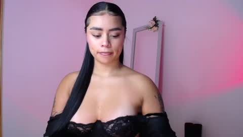 Mily Ortiz online show from October 21, 4:19 pm