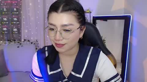 Mily online show from October 30, 6:52 pm