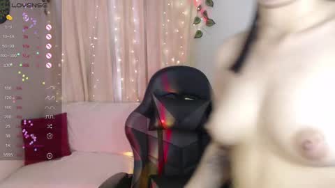 Mily online show from May 8, 10:04 pm