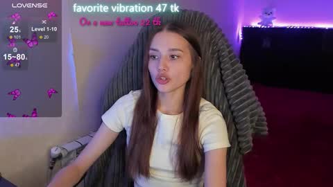 Emily online show from October 15, 7:03 pm