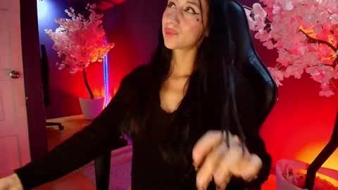Snapshot of milyrouse___ chatting on October 10, 12:15 pm Milly online show from October 10, 12:15 pm