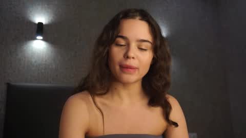 Linda online show from February 11, 1:49 pm