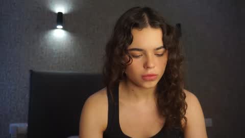 Linda online show from March 17, 1:47 pm