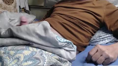 Snapshot of mimes32 chatting on November 21, 12:21 am mimes32 online show from November 21, 12:21 am