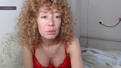 mimi_la online show from October 13, 8:47 am