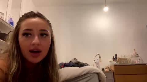 Mimi Monroe  online show from March 2, 9:11 pm