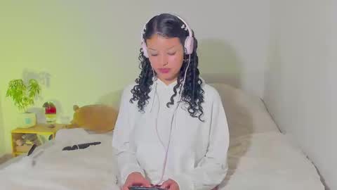 Snapshot of mimi_sa chatting on December 26, 9:26 pm Mimii online show from December 26, 9:26 pm