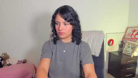 Snapshot of mimi_sa chatting on April 20, 2:36 am Mimii online show from April 20, 2:36 am