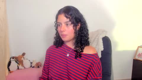 Snapshot of mimi_sa chatting on May 6, 2:51 am Mimii online show from May 6, 2:51 am