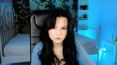 Snapshot of mina_yoon chatting on October 9, 3:43 pm Mina online show from October 9, 3:43 pm