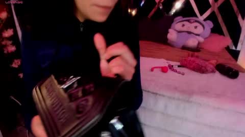minami_nakamura online show from May 28, 1:36 am