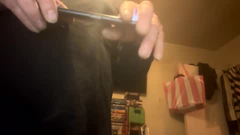 Snapshot of mindfuck415 chatting on December 13, 3:38 am mindfuck415 online show from December 13, 3:38 am