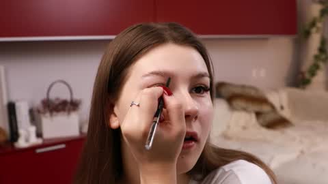 Snapshot of minditrelles chatting on October 3, 7:16 am Mindi online show from October 3, 7:16 am