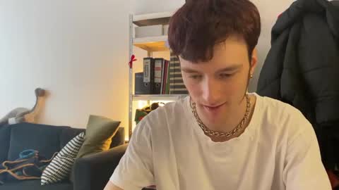 Snapshot of mindly chatting on January 14, 11:42 am Mindly online show from January 14, 11:42 am