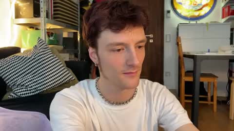 Snapshot of mindly chatting on January 22, 2:03 pm Mindly online show from January 22, 2:03 pm