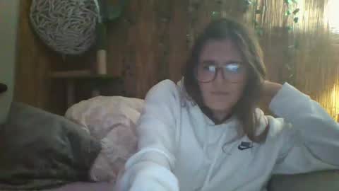 Mindy online show from October 16, 1:12 pm