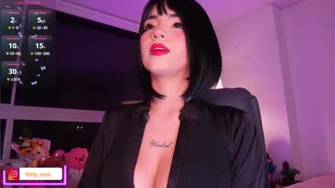 Snapshot of ming_yue_ chatting on November 11, 4:12 am My name is Fer Nice to meet you give it a thumbs up please its important online show from November 11, 4:12 am