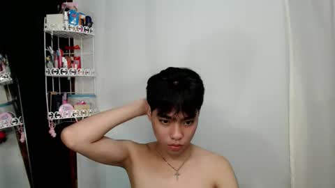 mingkla_man online show from March 6, 3:47 am