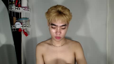 Snapshot of mingkla_man chatting on May 7, 11:43 pm mingkla_man online show from May 7, 11:43 pm