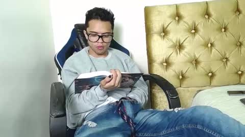 Minho Reyes online show from November 29, 5:05 pm