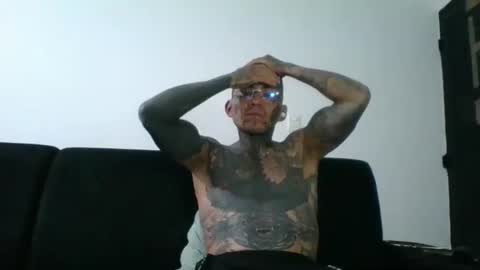 Snapshot of miniimgra chatting on March 1, 2:02 am miniimgra online show from March 1, 2:02 am